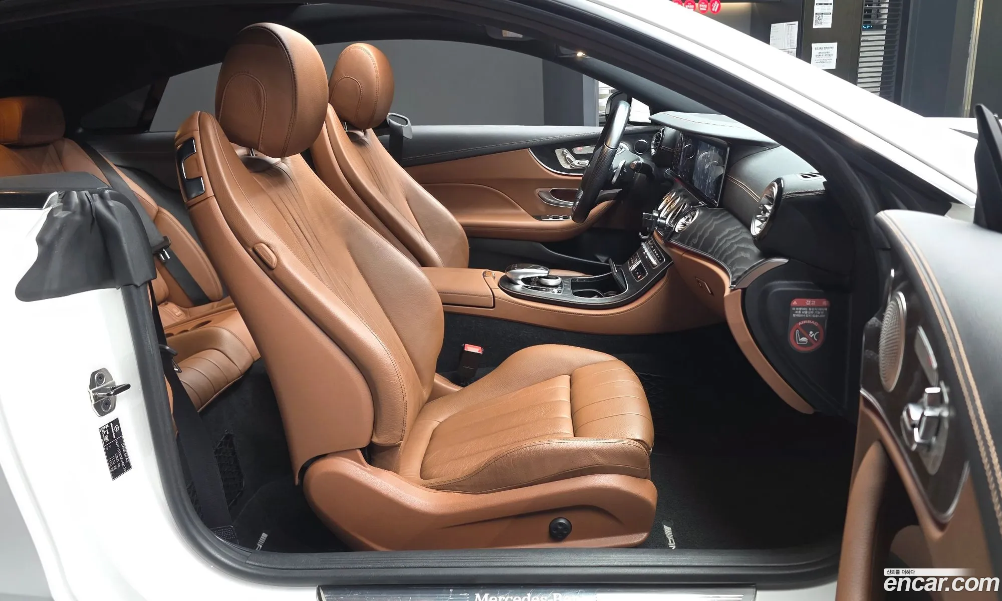 Mercedes-Benz E-Class W213 2018 WDD1J1EB3JF048579 — 18