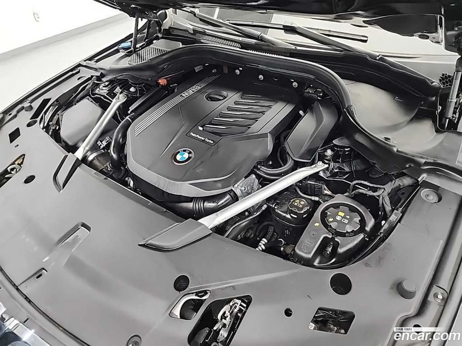 BMW 6 Series GT 2023 — 17