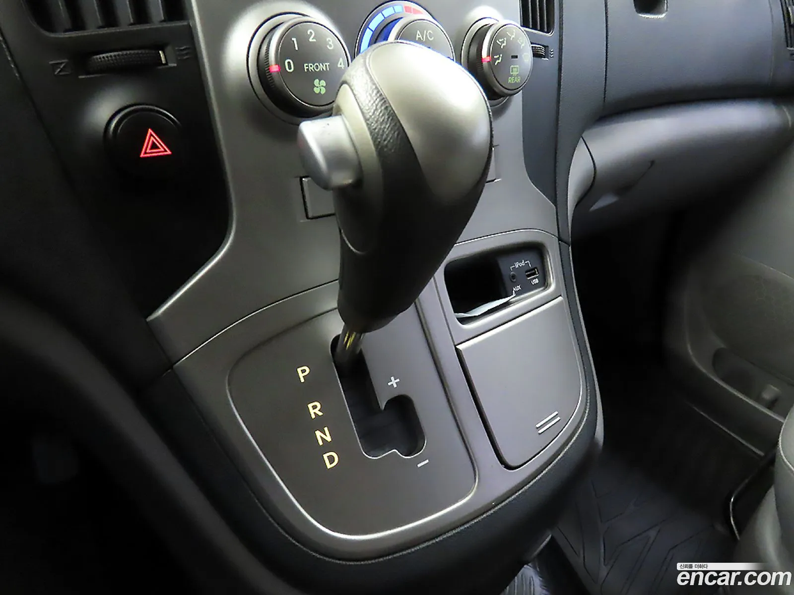 Hyundai Grand Starex 2014 — 4