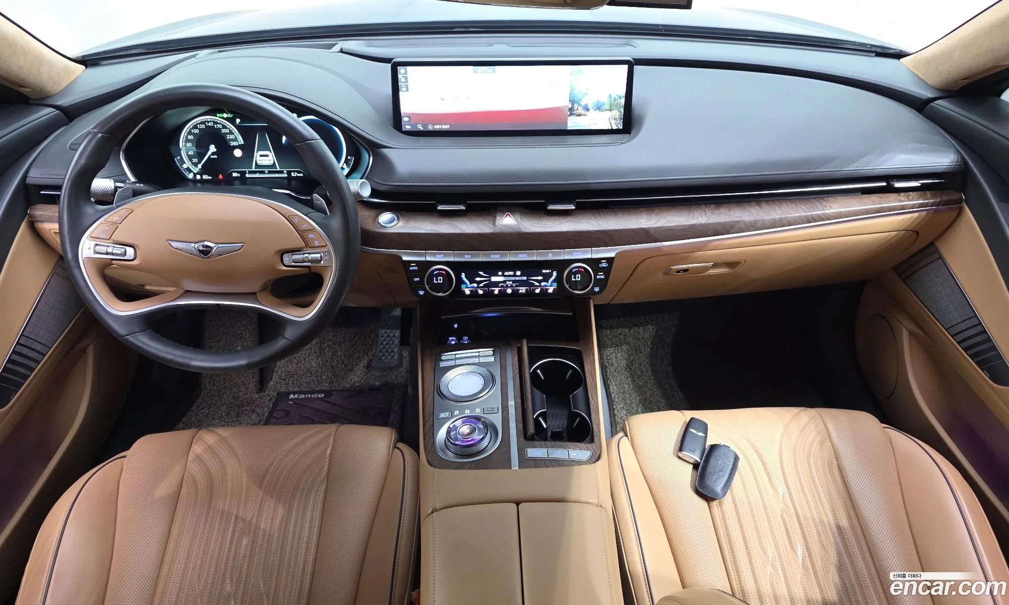 Genesis G80 2021 KMTGB41CBNU095826 — 8