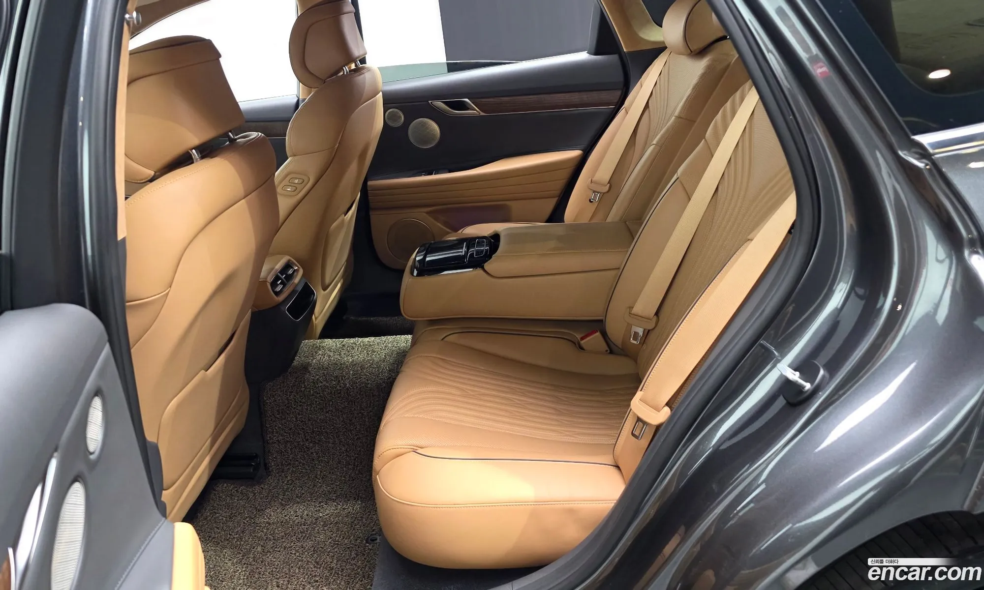 Genesis G80 2021 KMTGB41CBNU095826 — 13