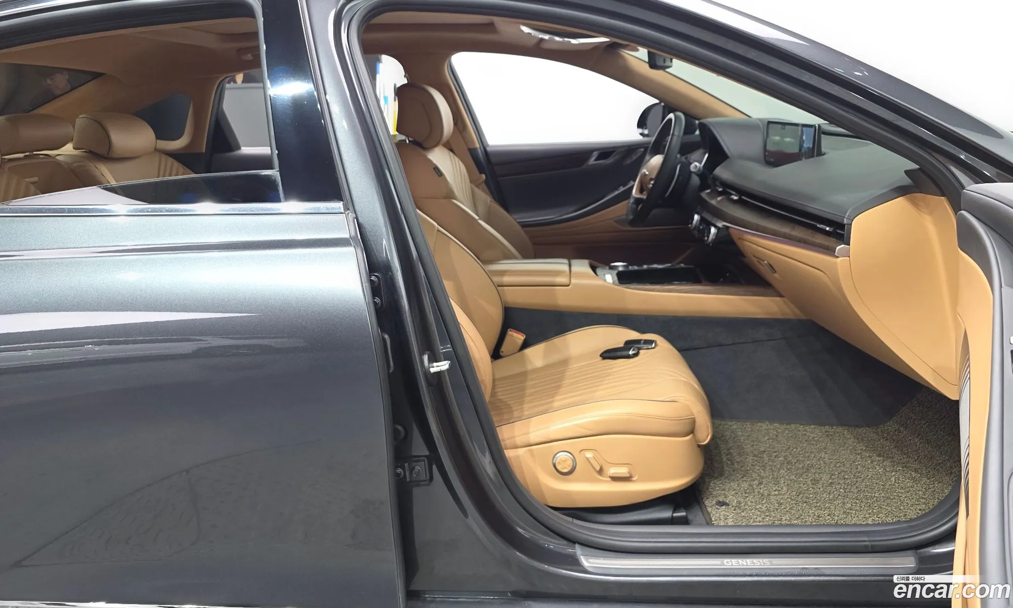 Genesis G80 2021 KMTGB41CBNU095826 — 28