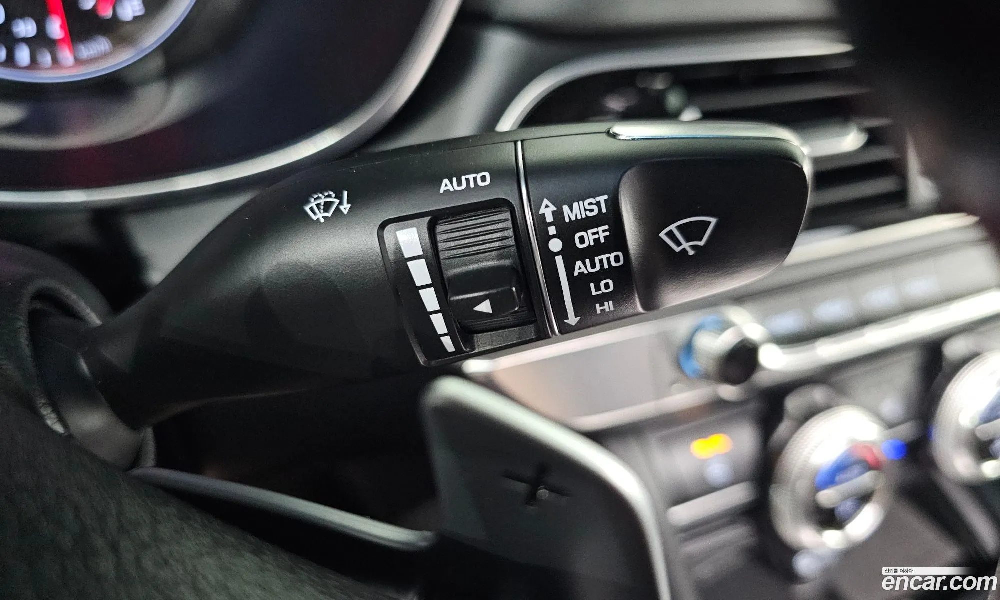 Genesis G70 2017 — 30