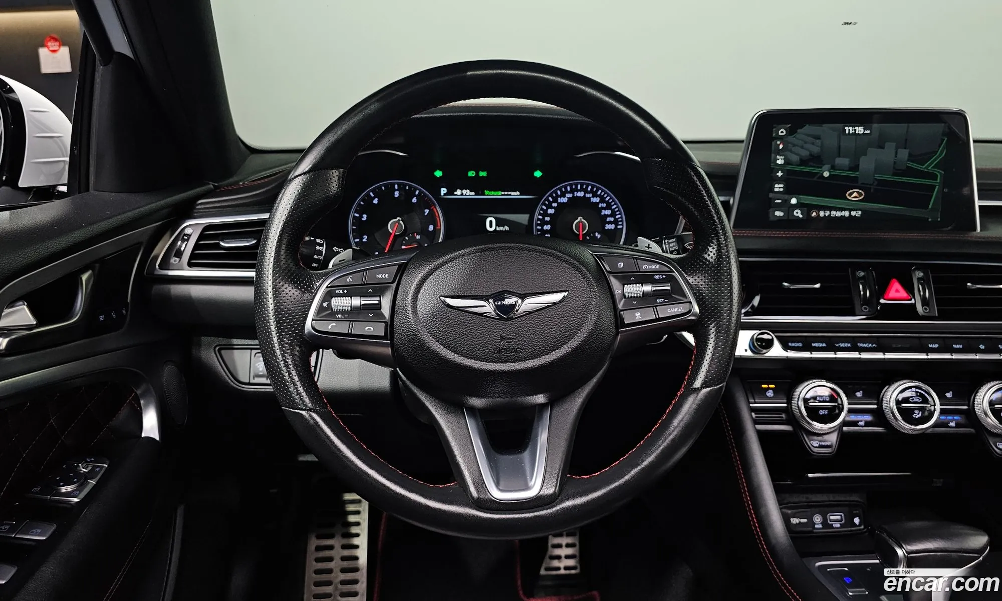 Genesis G70 2017 — 24