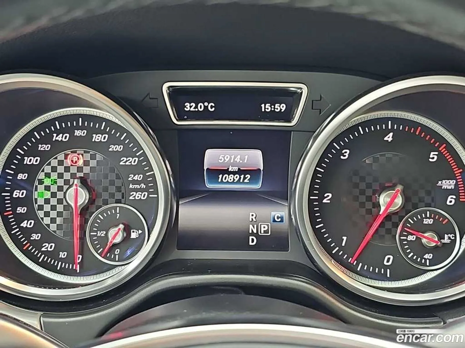 Mercedes-Benz GLE-Class W166 2016 — 16