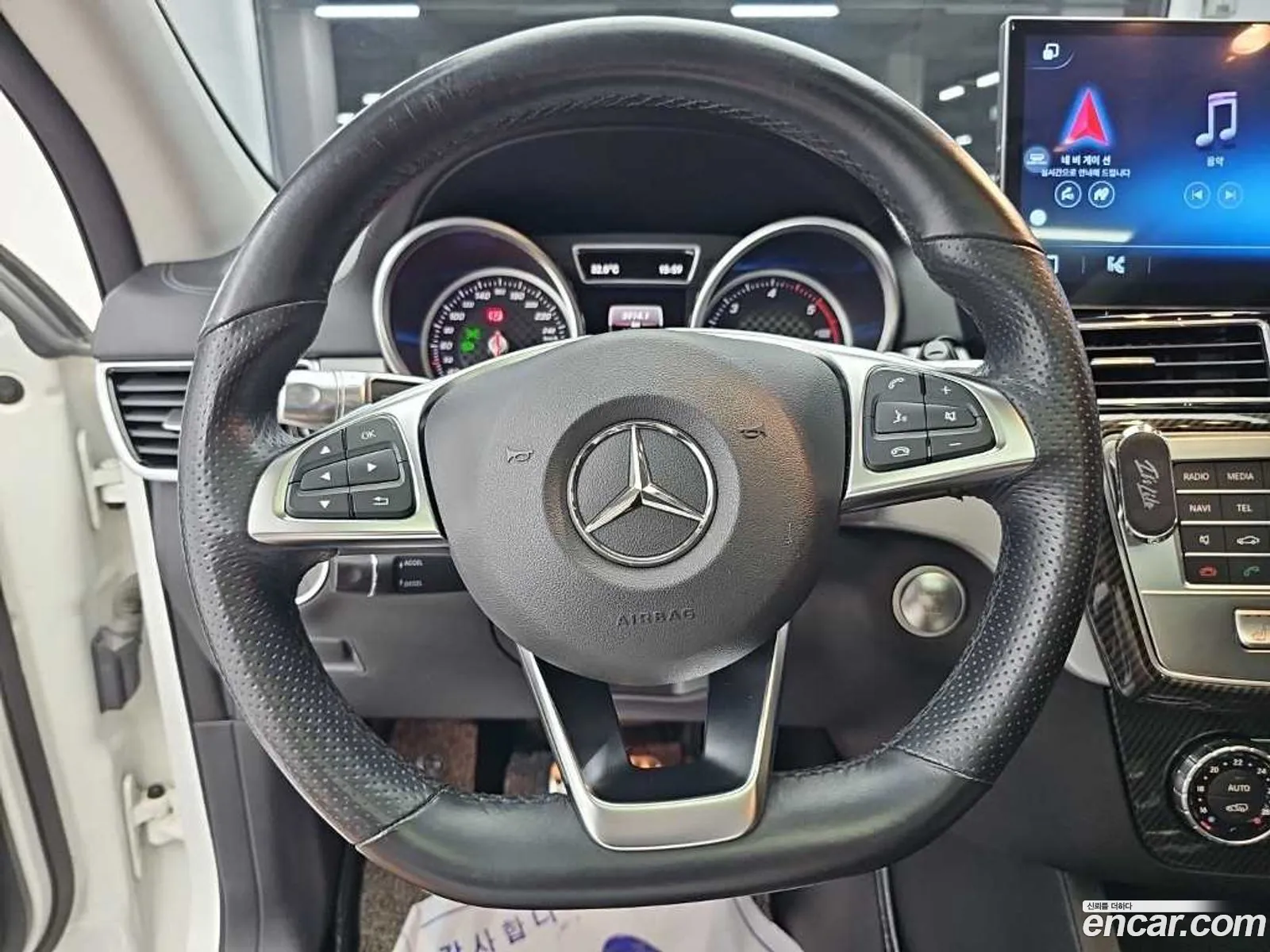 Mercedes-Benz GLE-Class W166 2016 — 2