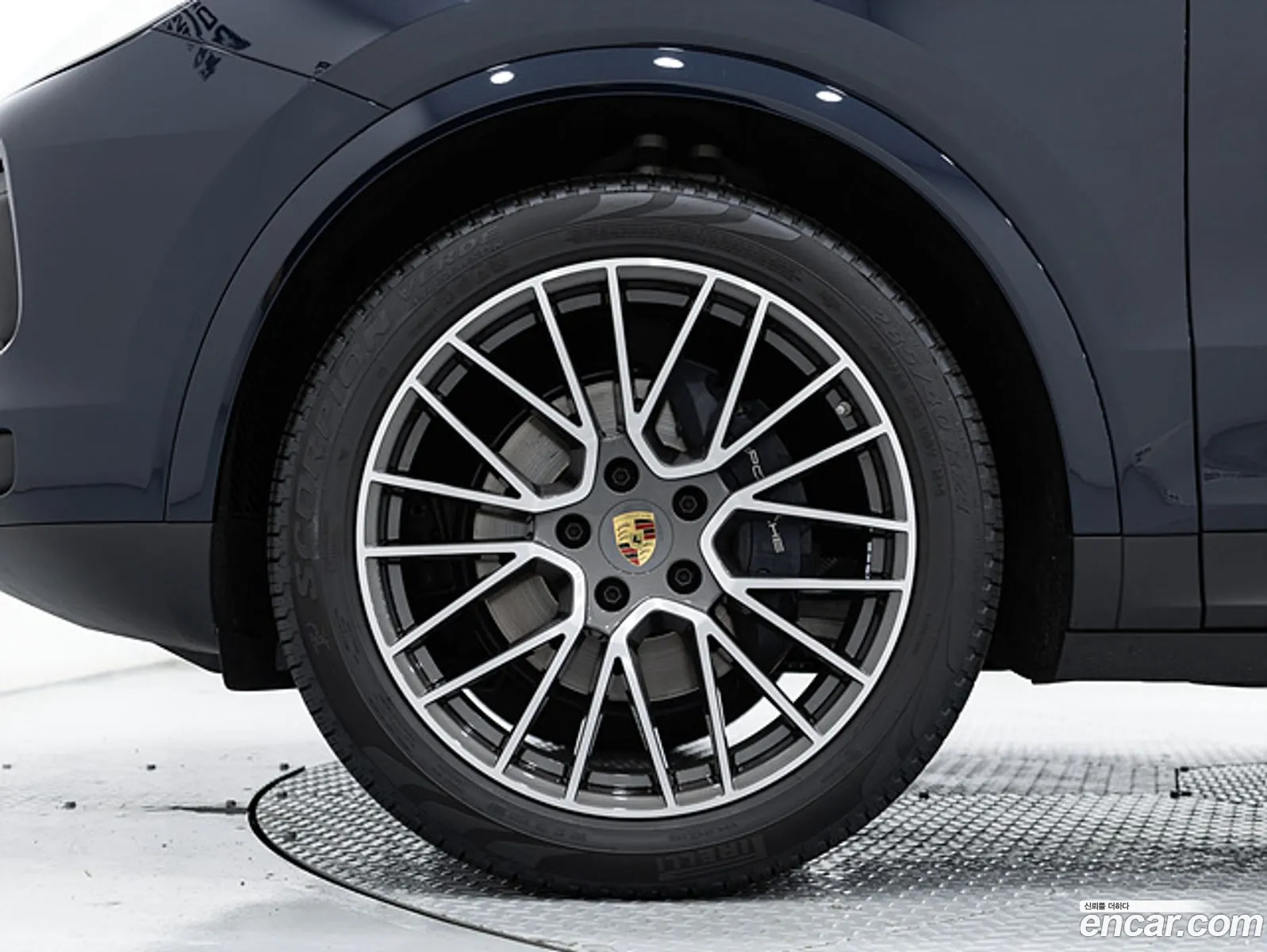 Porsche Cayenne 2022 — 20
