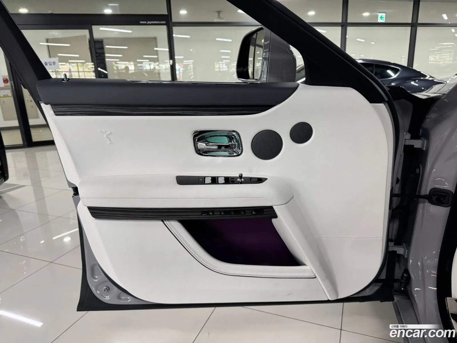 Rolls-Royce Ghost 2022 — 7