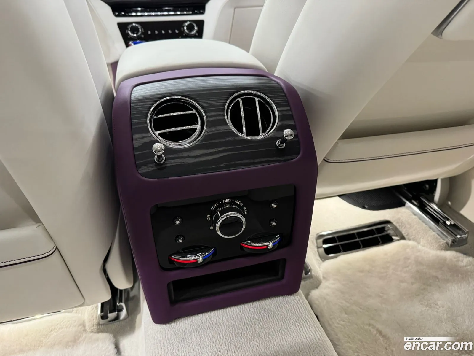 Rolls-Royce Ghost 2022 — 11