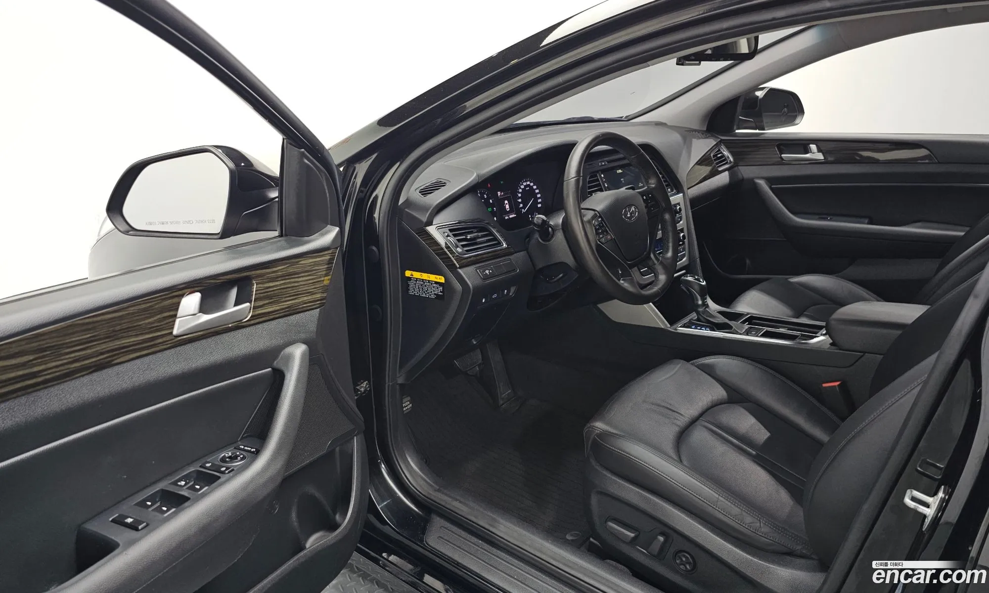 Hyundai LF Sonata 2016 KMHE341CBHA286817 — 6