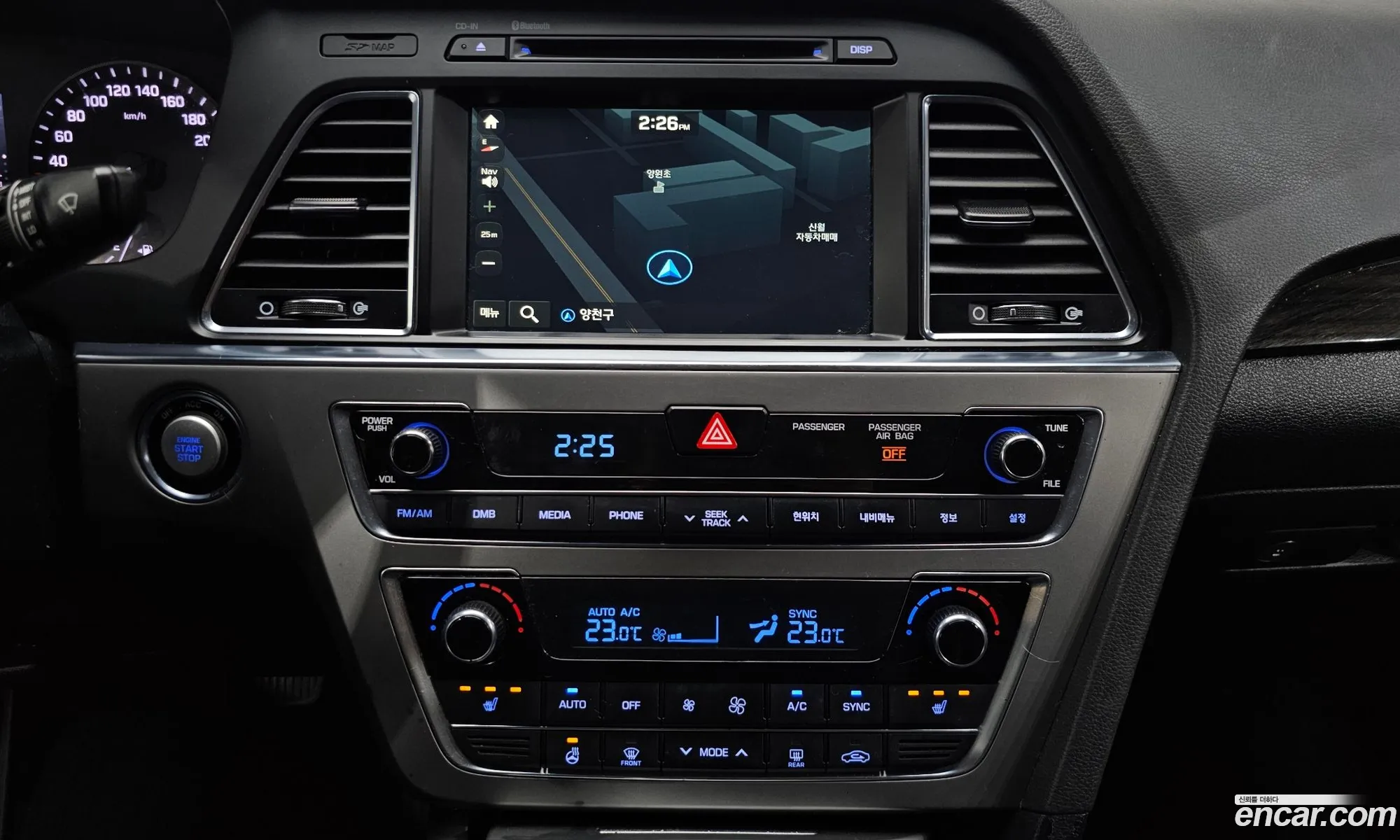 Hyundai LF Sonata 2016 KMHE341CBHA286817 — 14