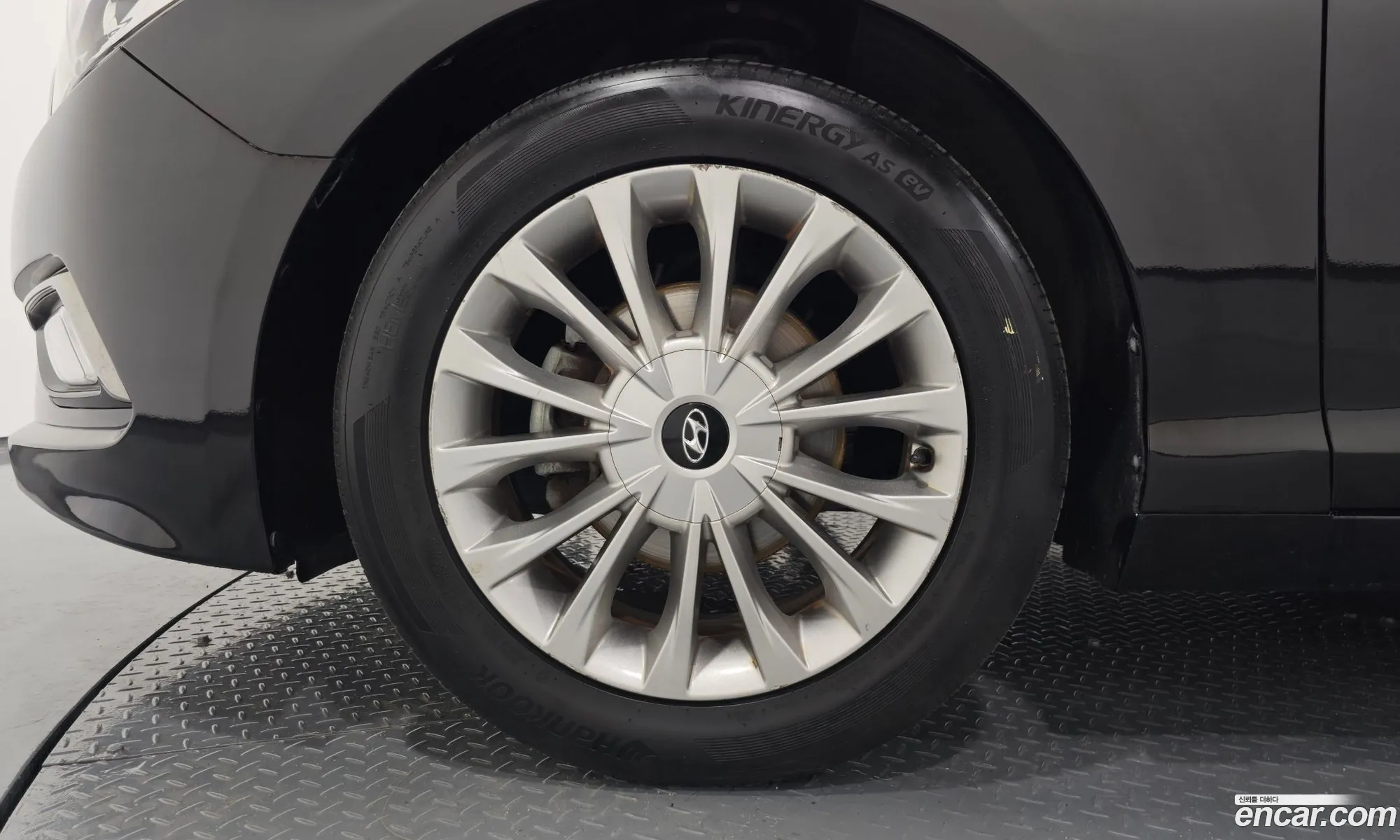 Hyundai LF Sonata 2016 KMHE341CBHA286817 — 19