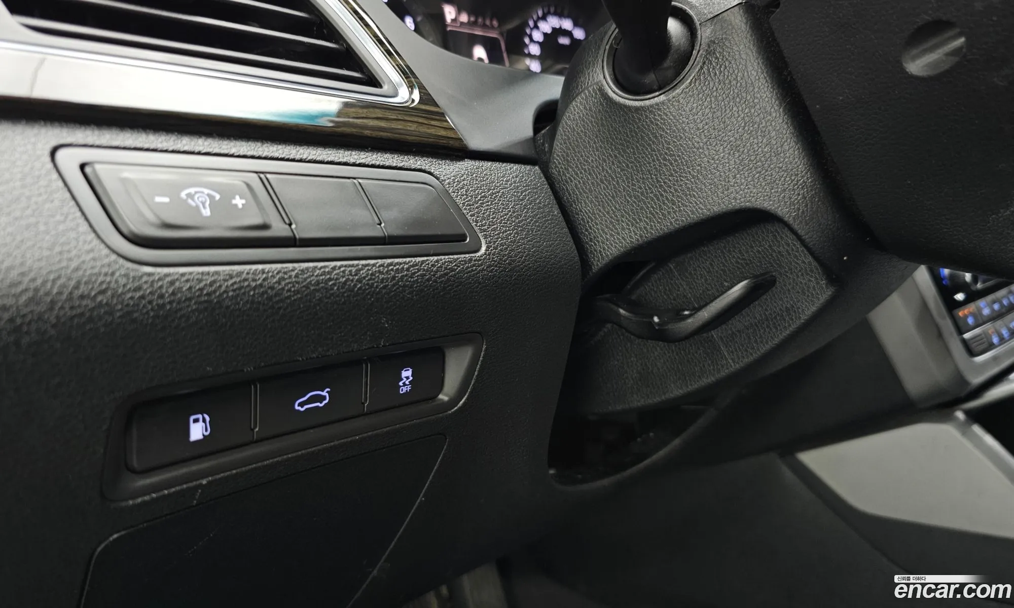 Hyundai LF Sonata 2016 KMHE341CBHA286817 — 17
