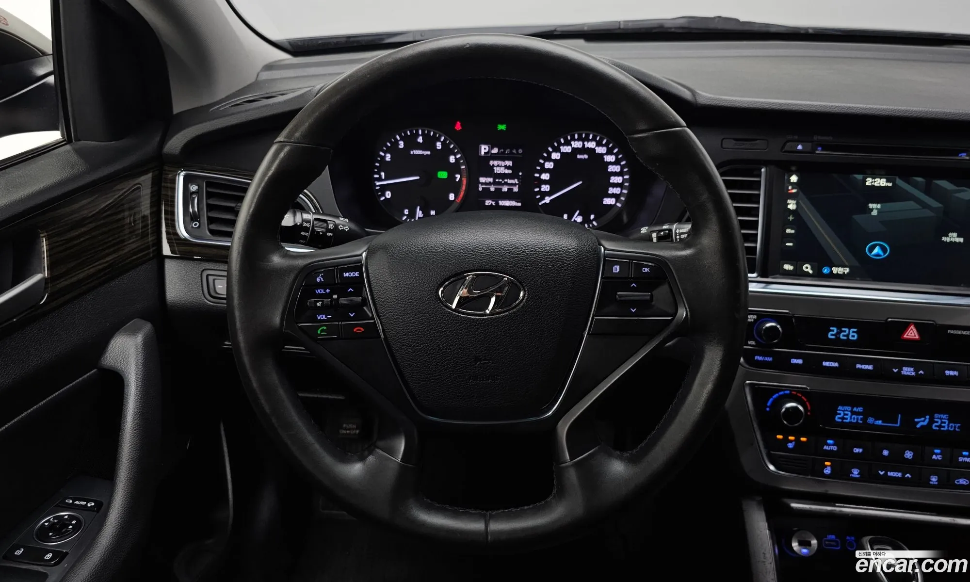 Hyundai LF Sonata 2016 KMHE341CBHA286817 — 12