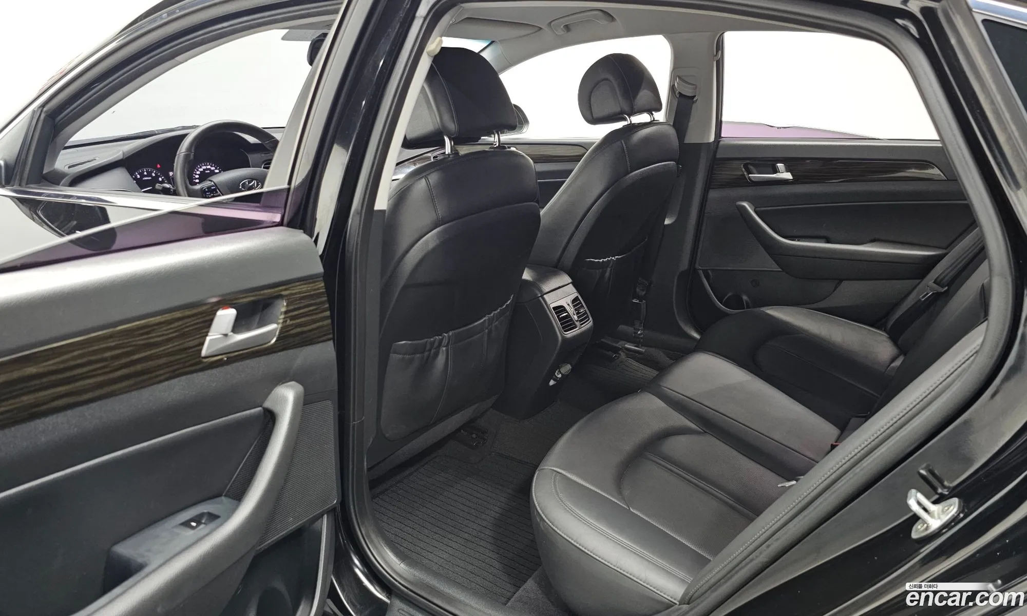 Hyundai LF Sonata 2016 KMHE341CBHA286817 — 2