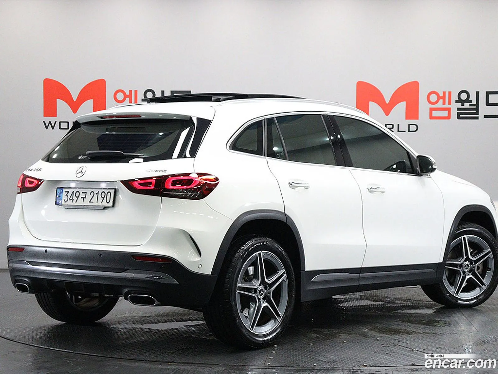 Mercedes-Benz GLA-Class H247 2023 — 16