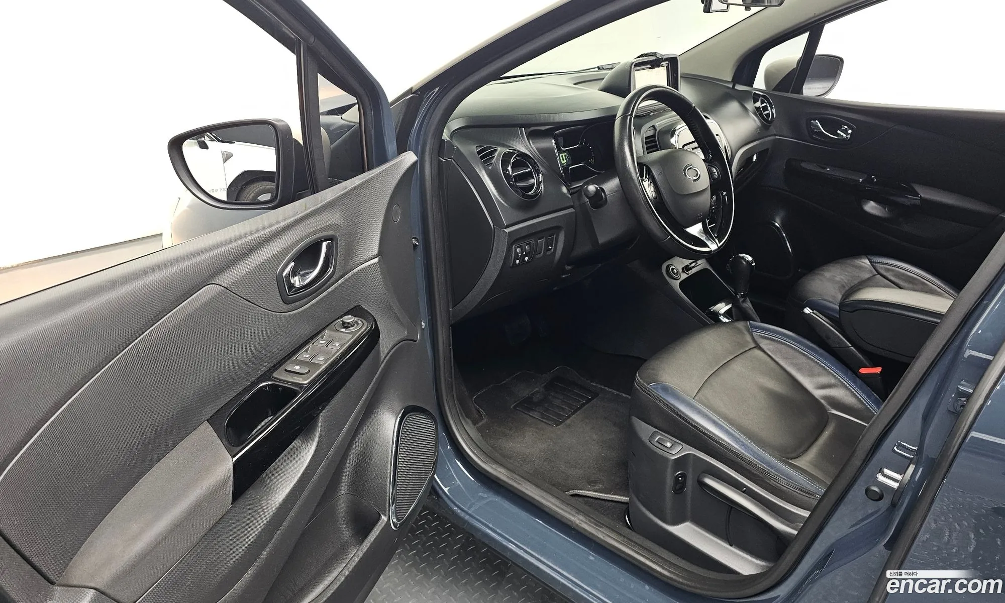 Renault Korea (Samsung) QM3 2015 VF12R3L1EFW816462 — 4