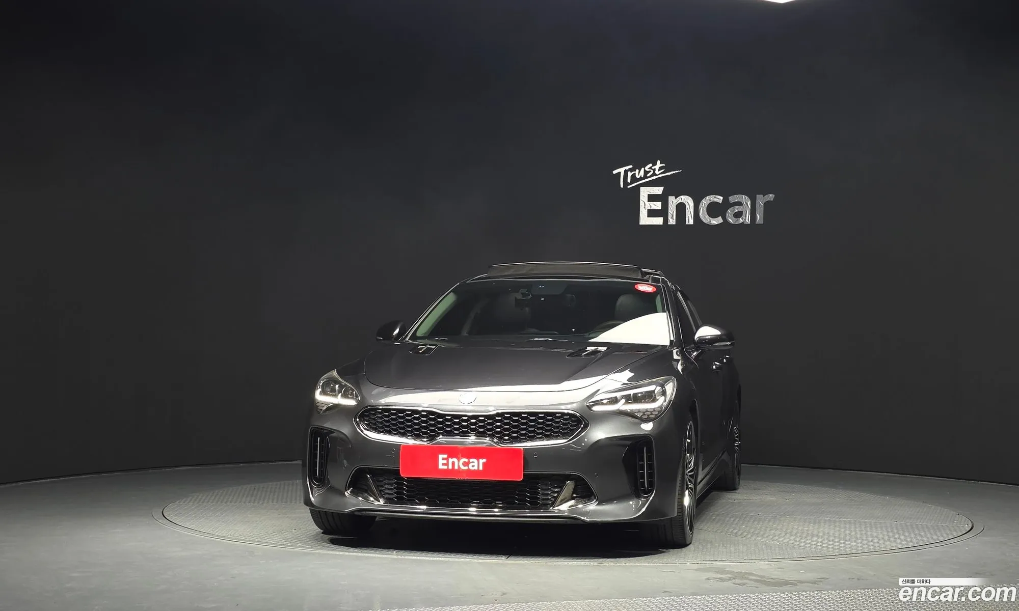Kia Stinger 2017 KNAE351ABJS002222 — 17