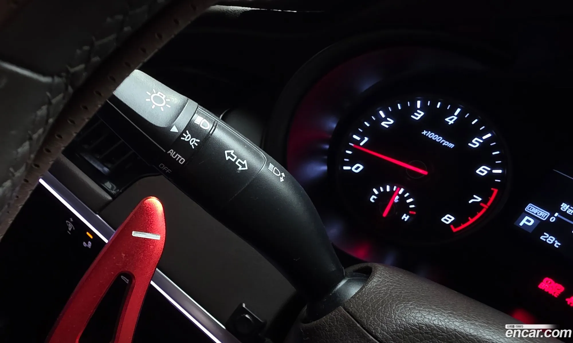 Kia Stinger 2017 KNAE351ABJS002222 — 9