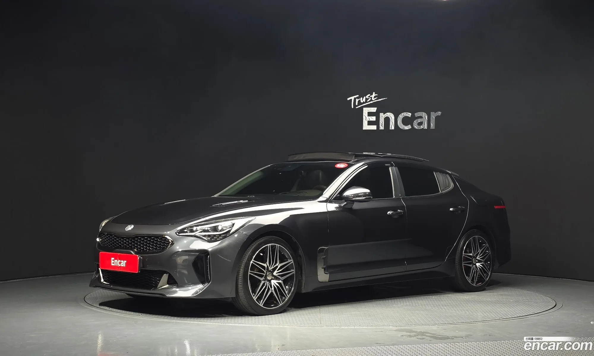 Kia Stinger 2017 KNAE351ABJS002222 — 31