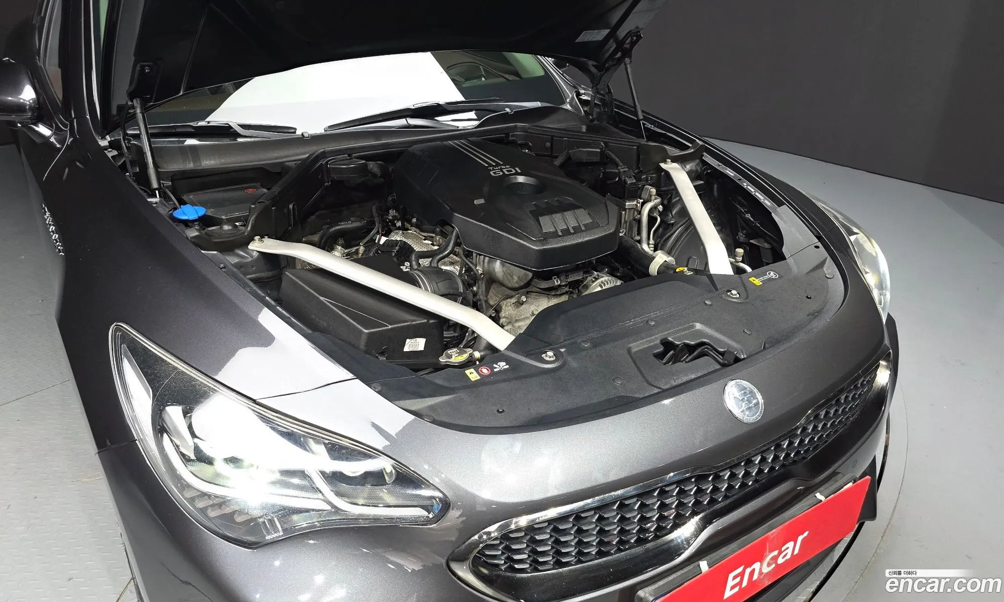 Kia Stinger 2017 KNAE351ABJS002222 — 27