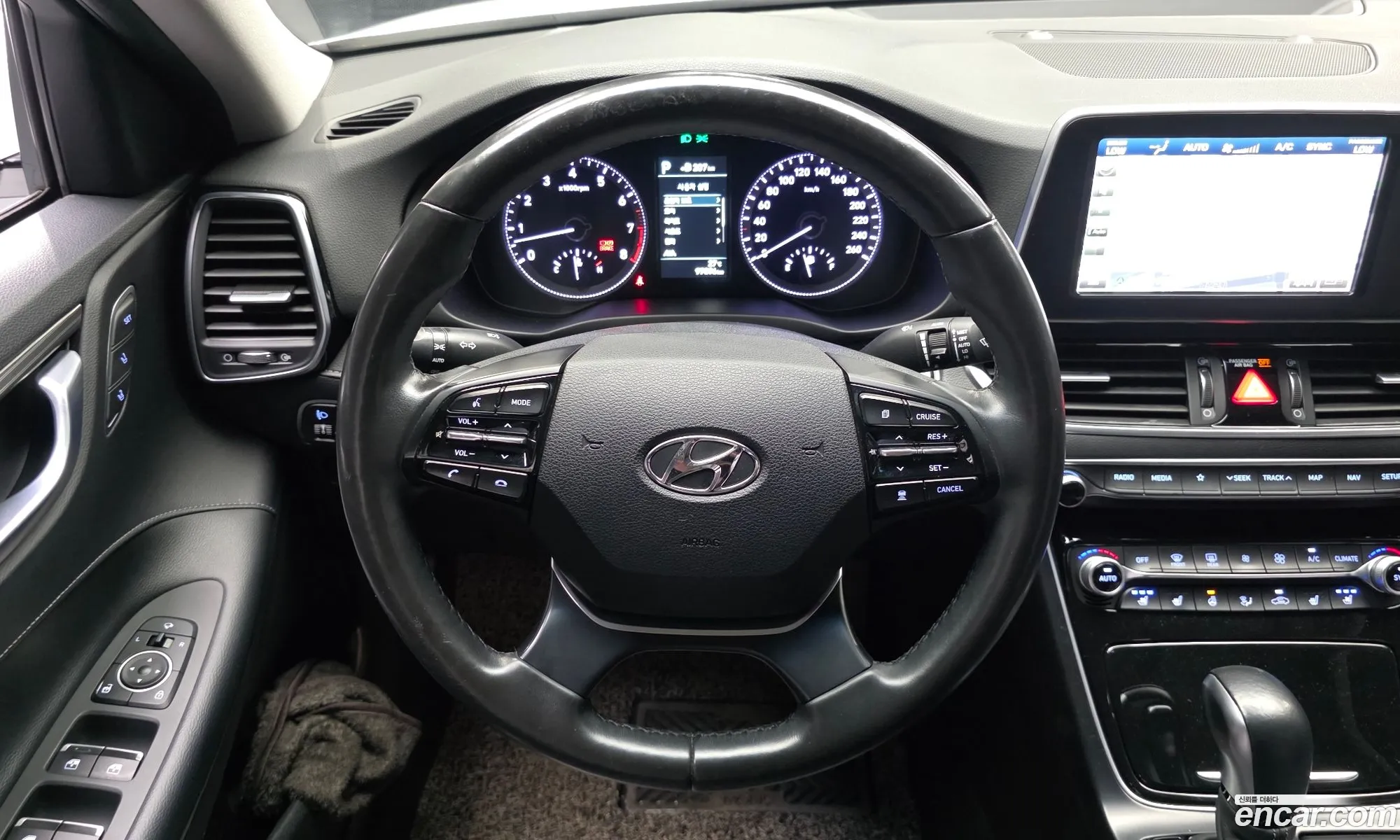 Hyundai Grandeur IG 2018 — 13