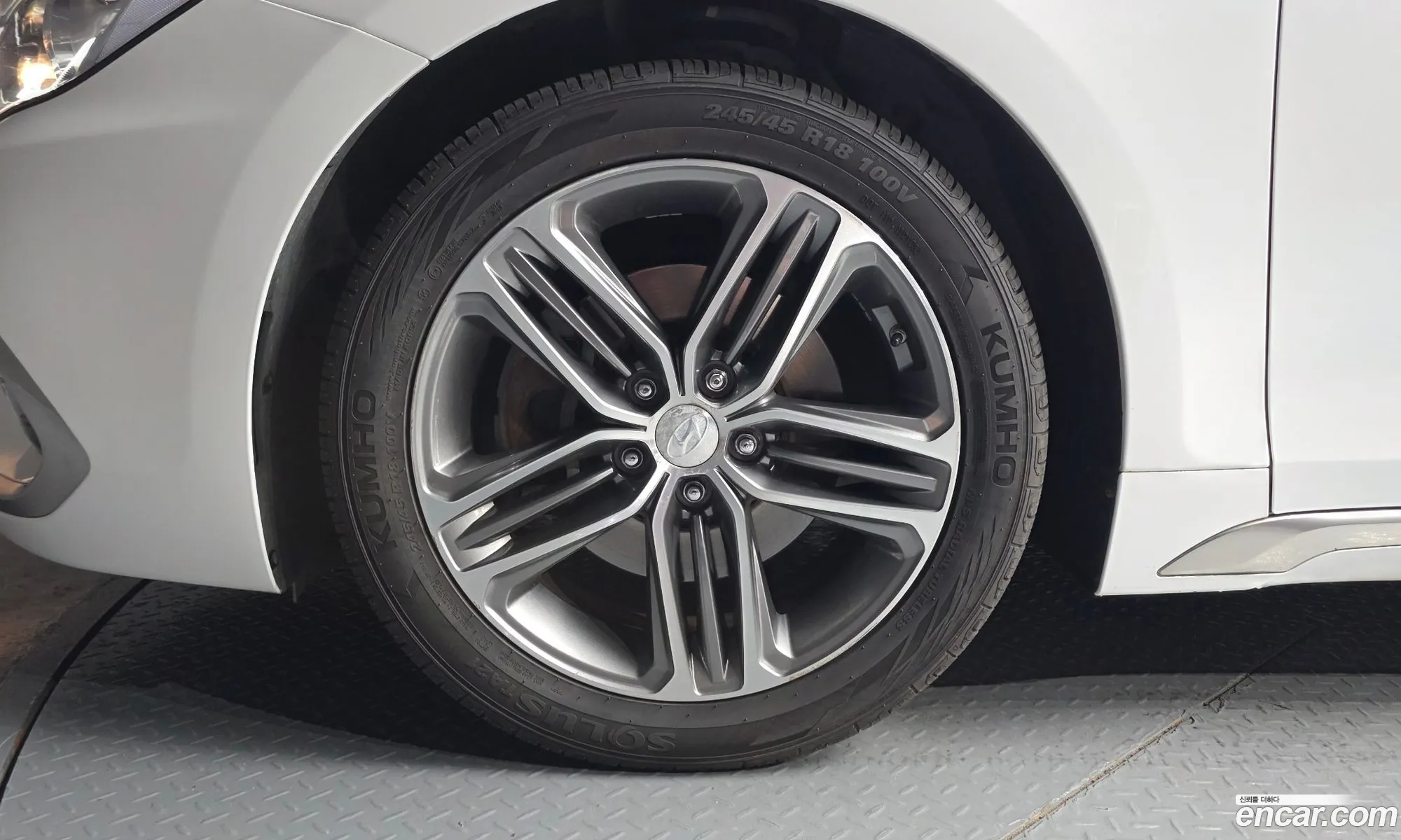 Hyundai Grandeur IG 2018 — 11