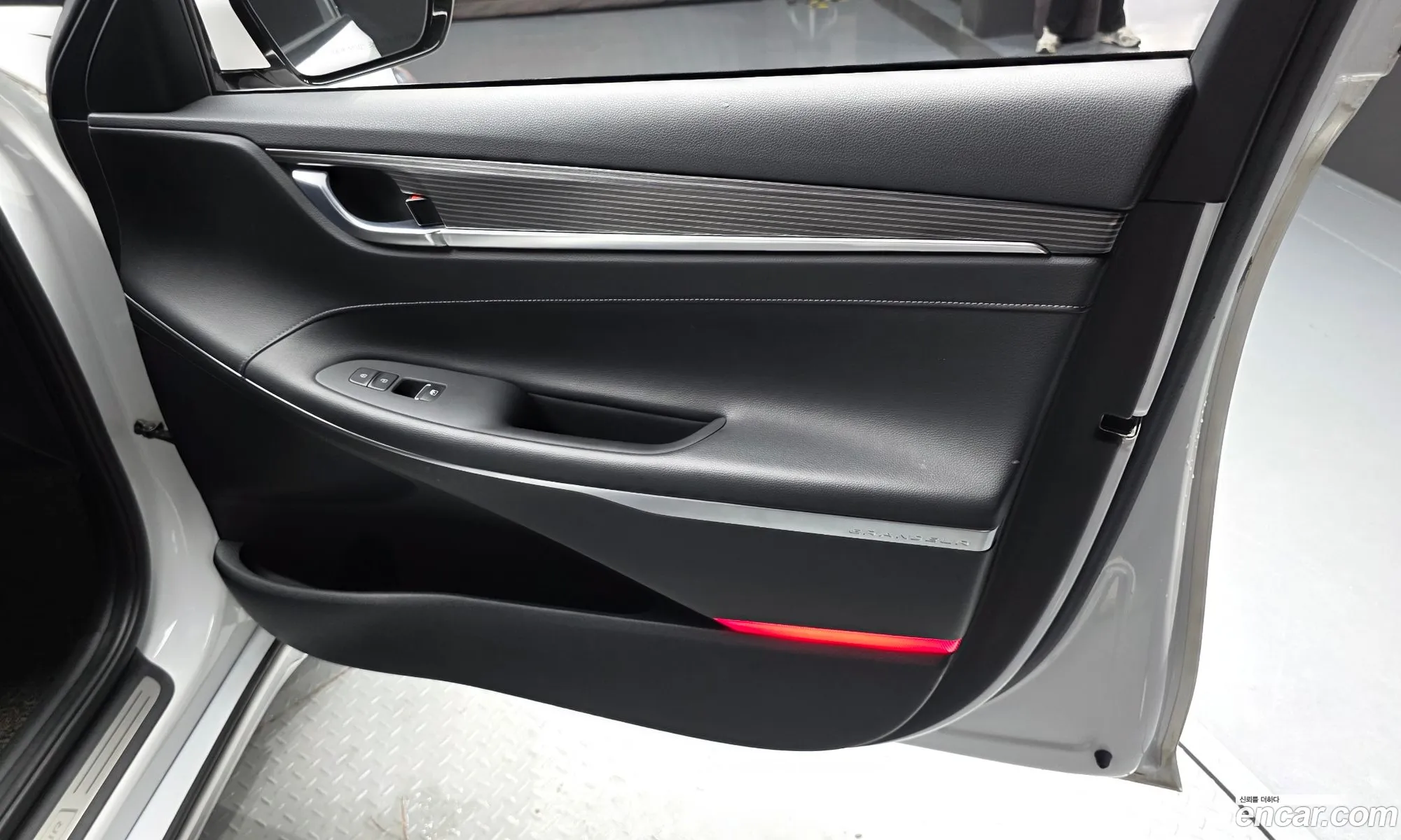 Hyundai Grandeur IG 2018 — 31