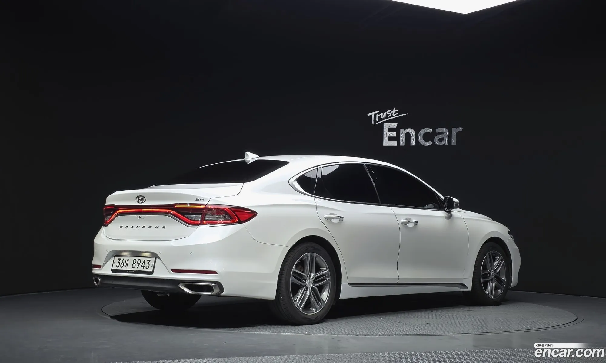 Hyundai Grandeur IG 2018 — 24