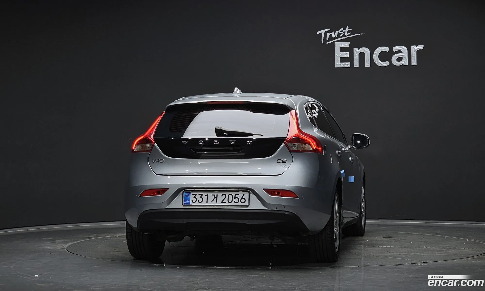 Volvo V40 2014 — 16