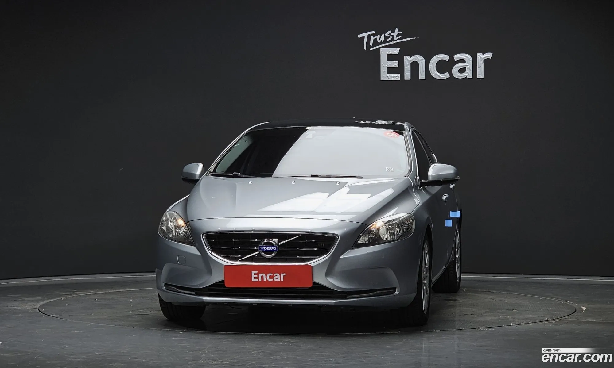 Volvo V40 2014 — 18