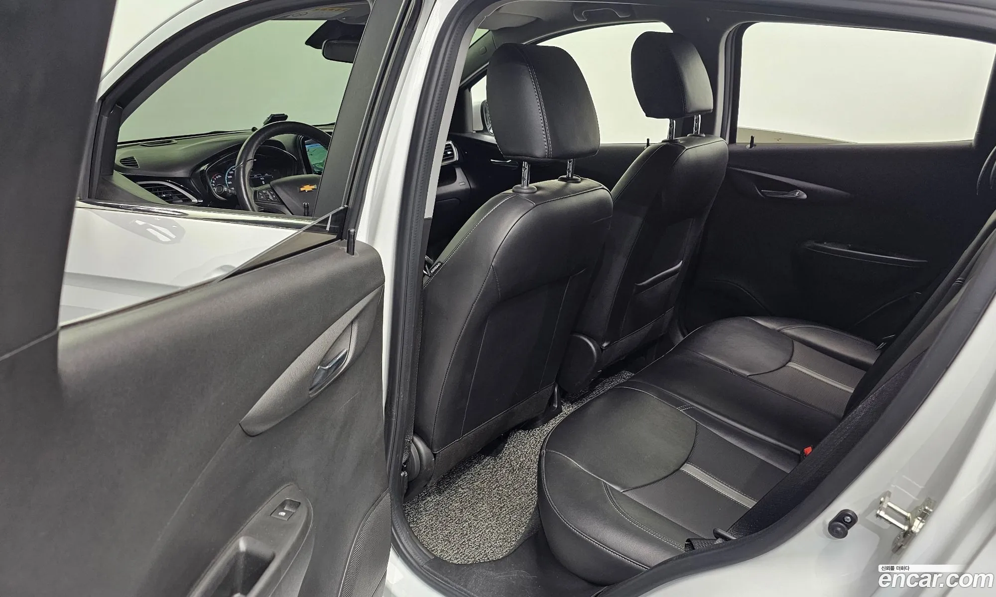 Chevrolet (GM Daewoo) Spark 2019 KLYDC487DKC232201 — 9