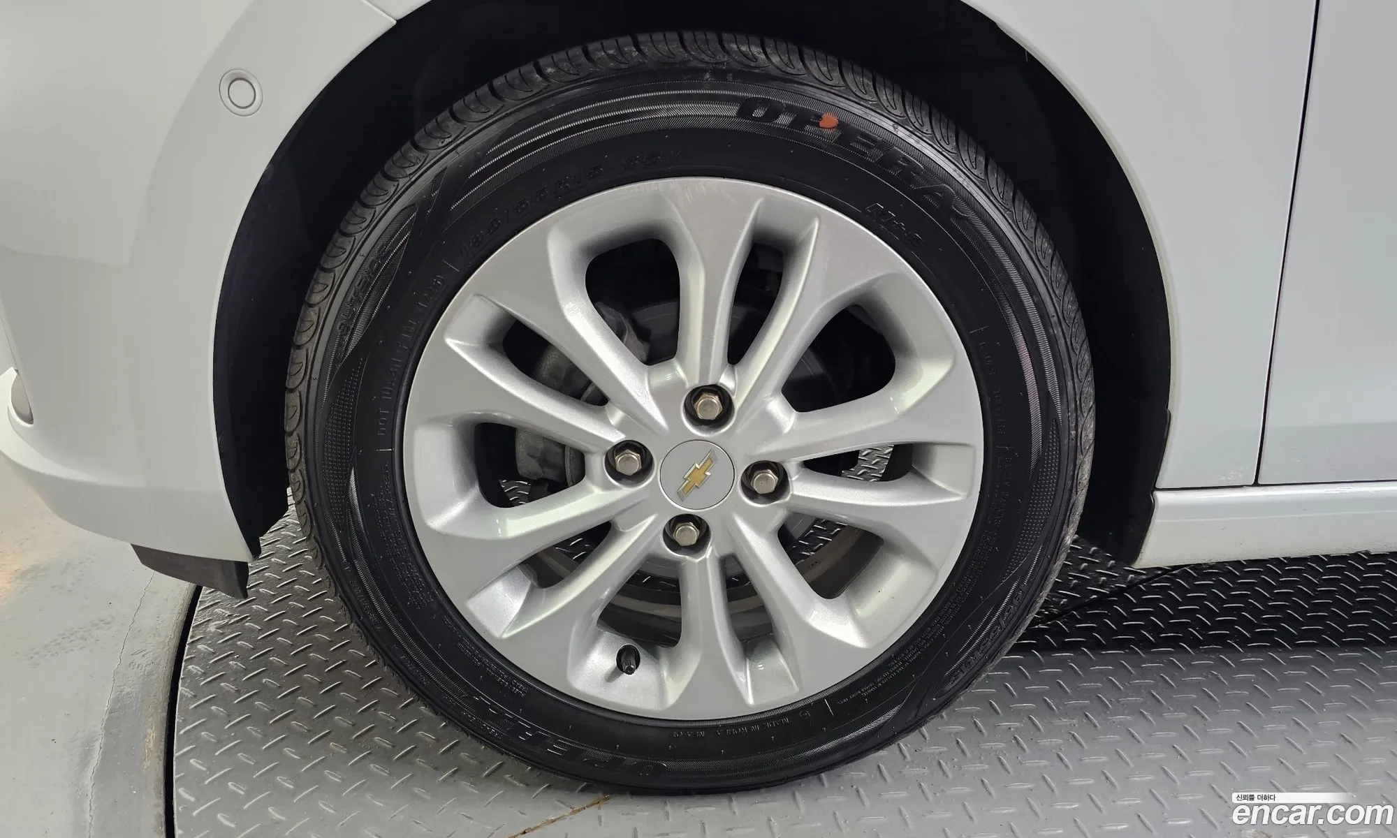 Chevrolet (GM Daewoo) Spark 2019 KLYDC487DKC232201 — 19