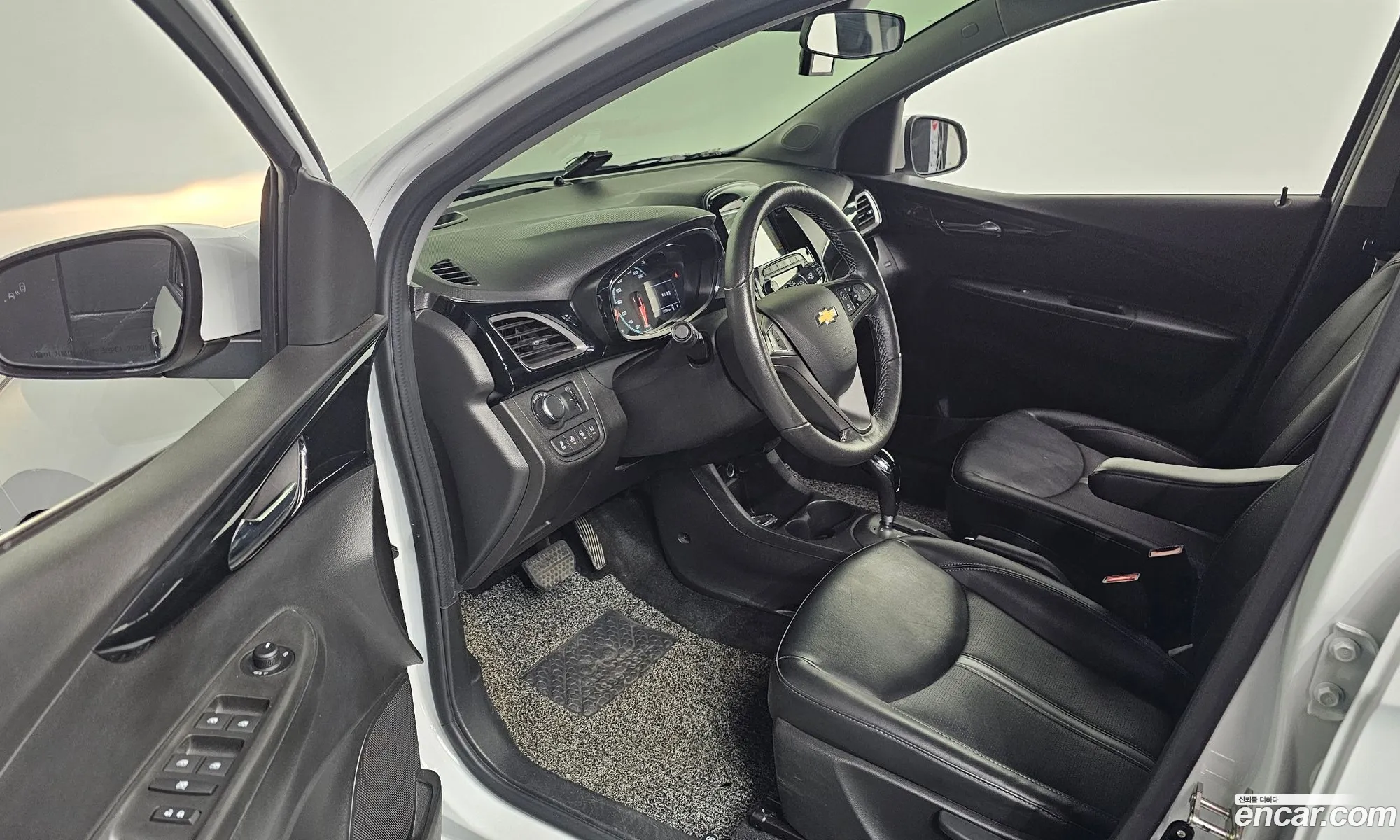 Chevrolet (GM Daewoo) Spark 2019 KLYDC487DKC232201 — 12