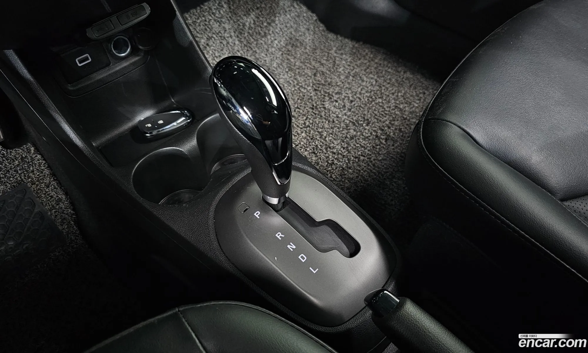 Chevrolet (GM Daewoo) Spark 2019 KLYDC487DKC232201 — 16