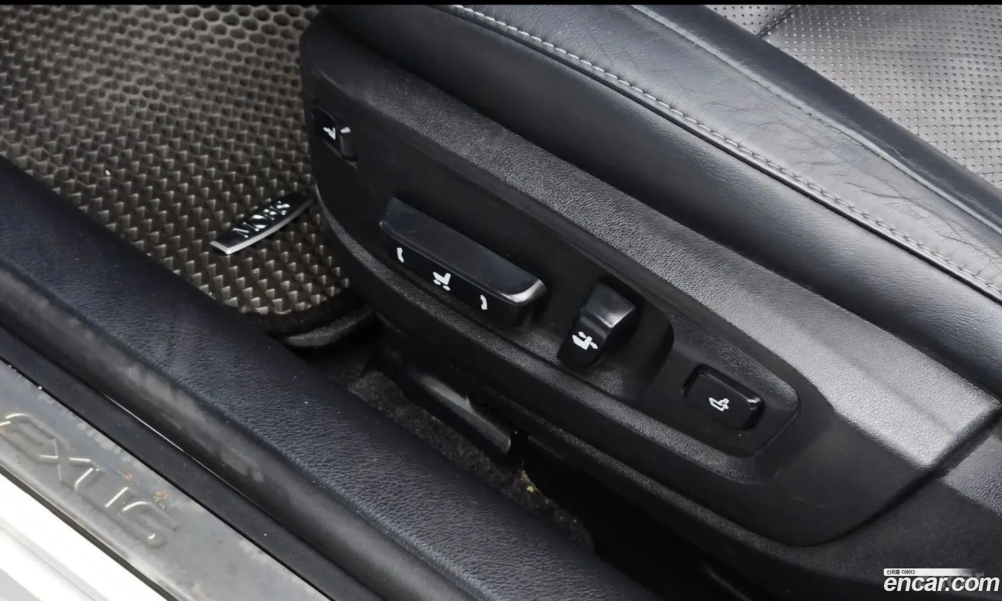 Lexus ES300h 2013 — 2