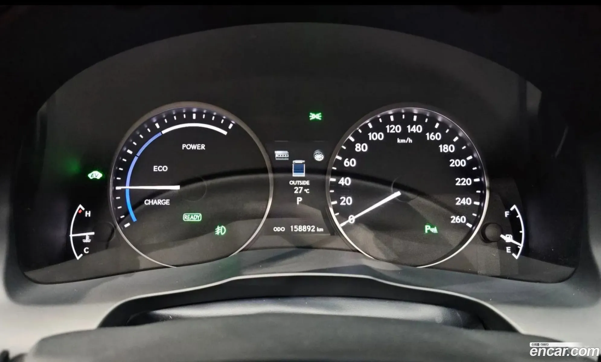 Lexus ES300h 2013 — 18