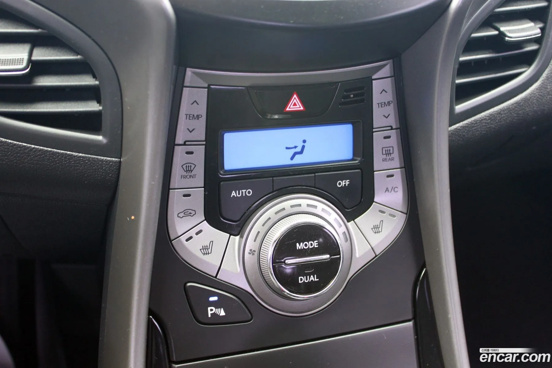 Hyundai Elantra MD 2012 — 15