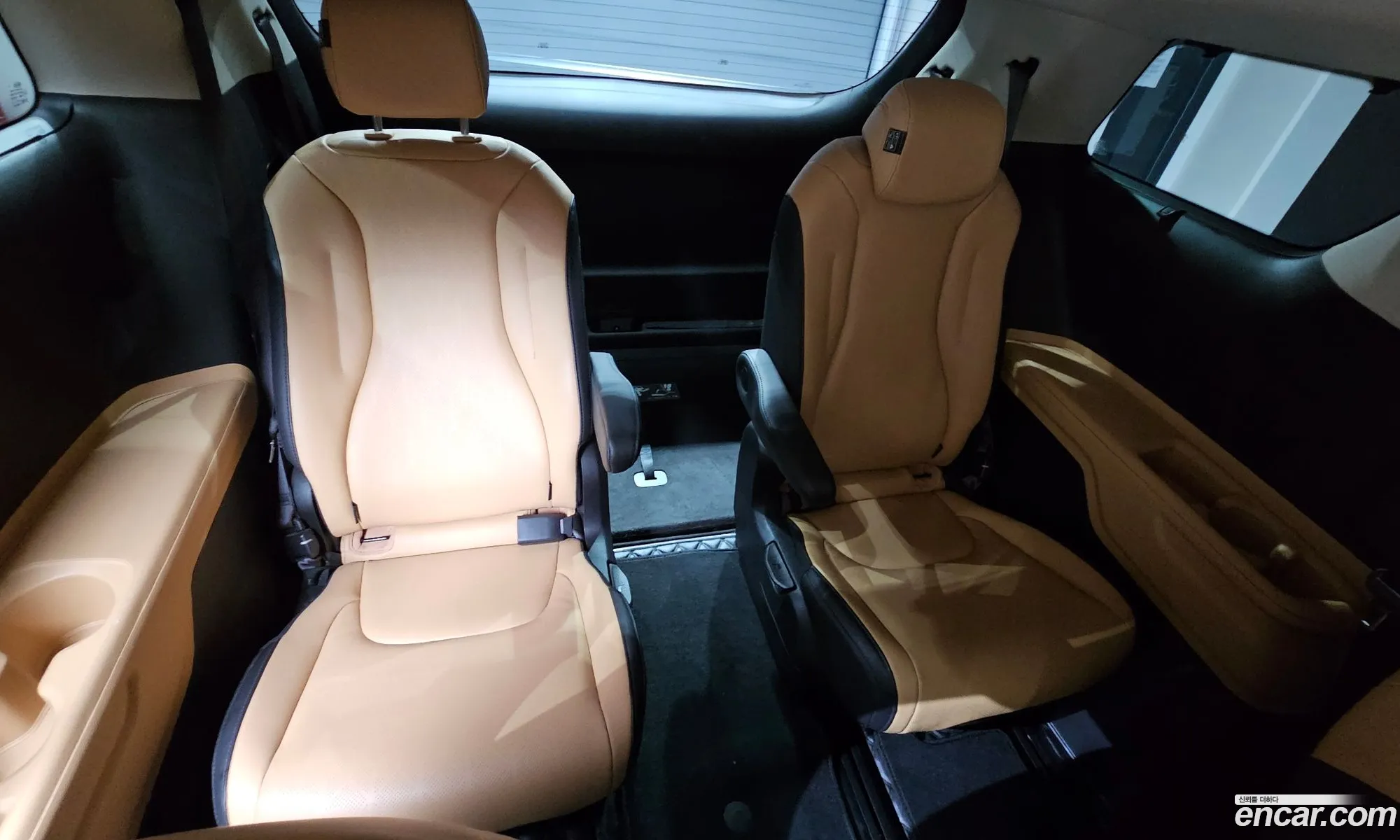Kia Carnival 2021 KNANC81BBMS115869 — 5