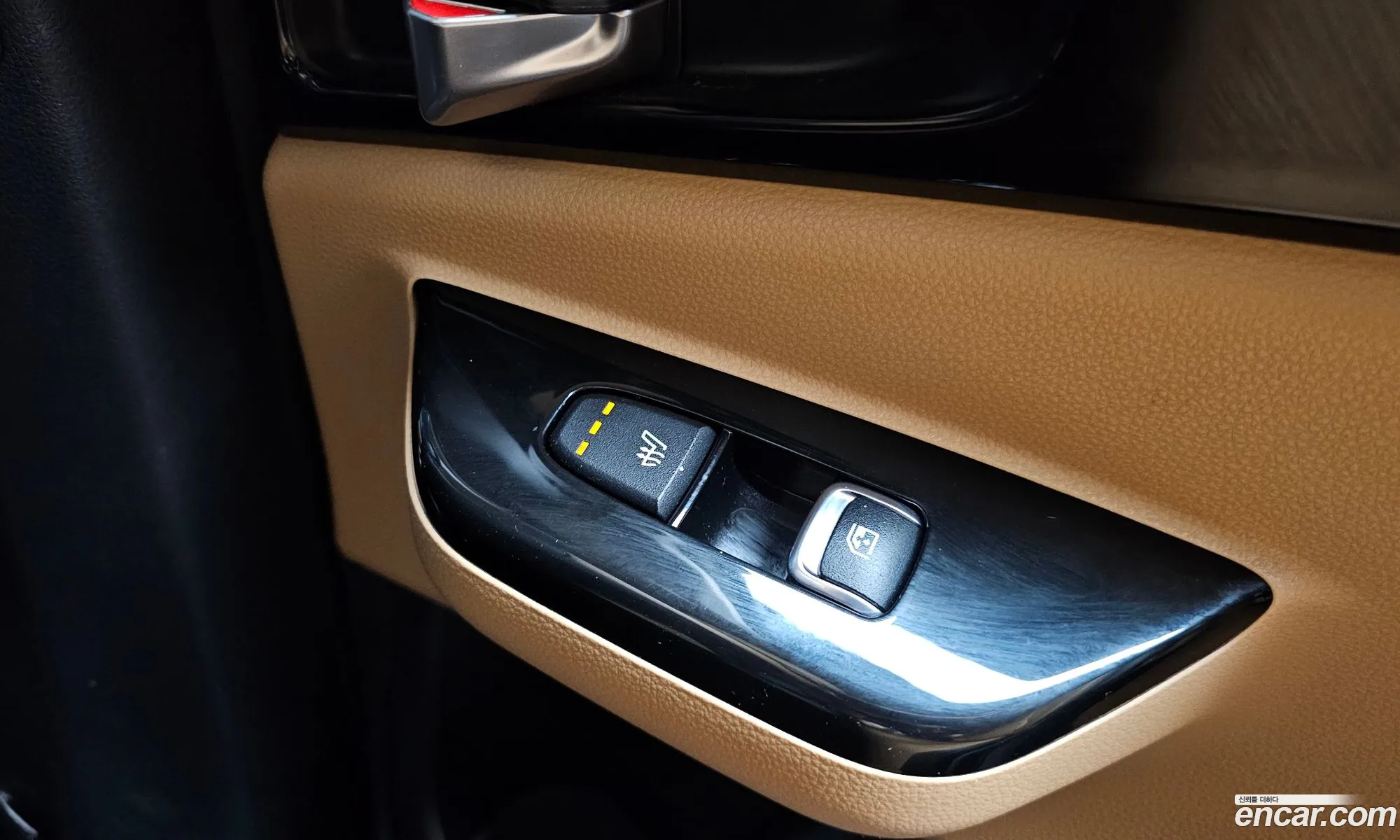 Kia Carnival 2021 KNANC81BBMS115869 — 3