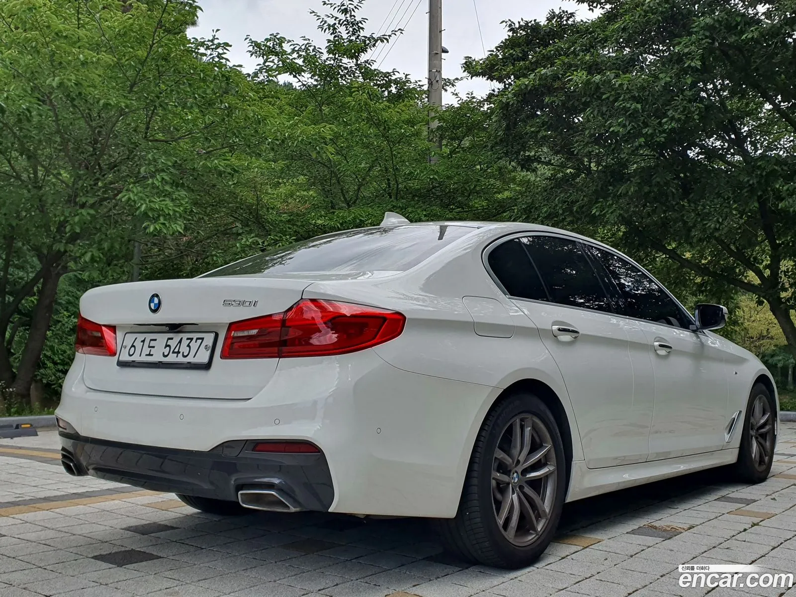 BMW 5 Series 2017 — 10