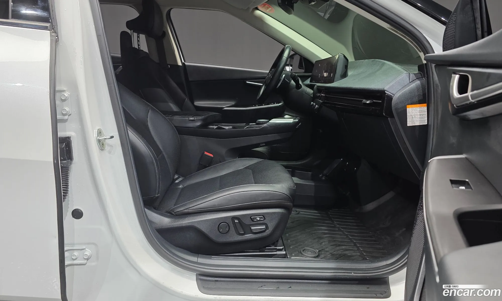 Kia EV6 2022 KNAC281AFNA074441 — 23