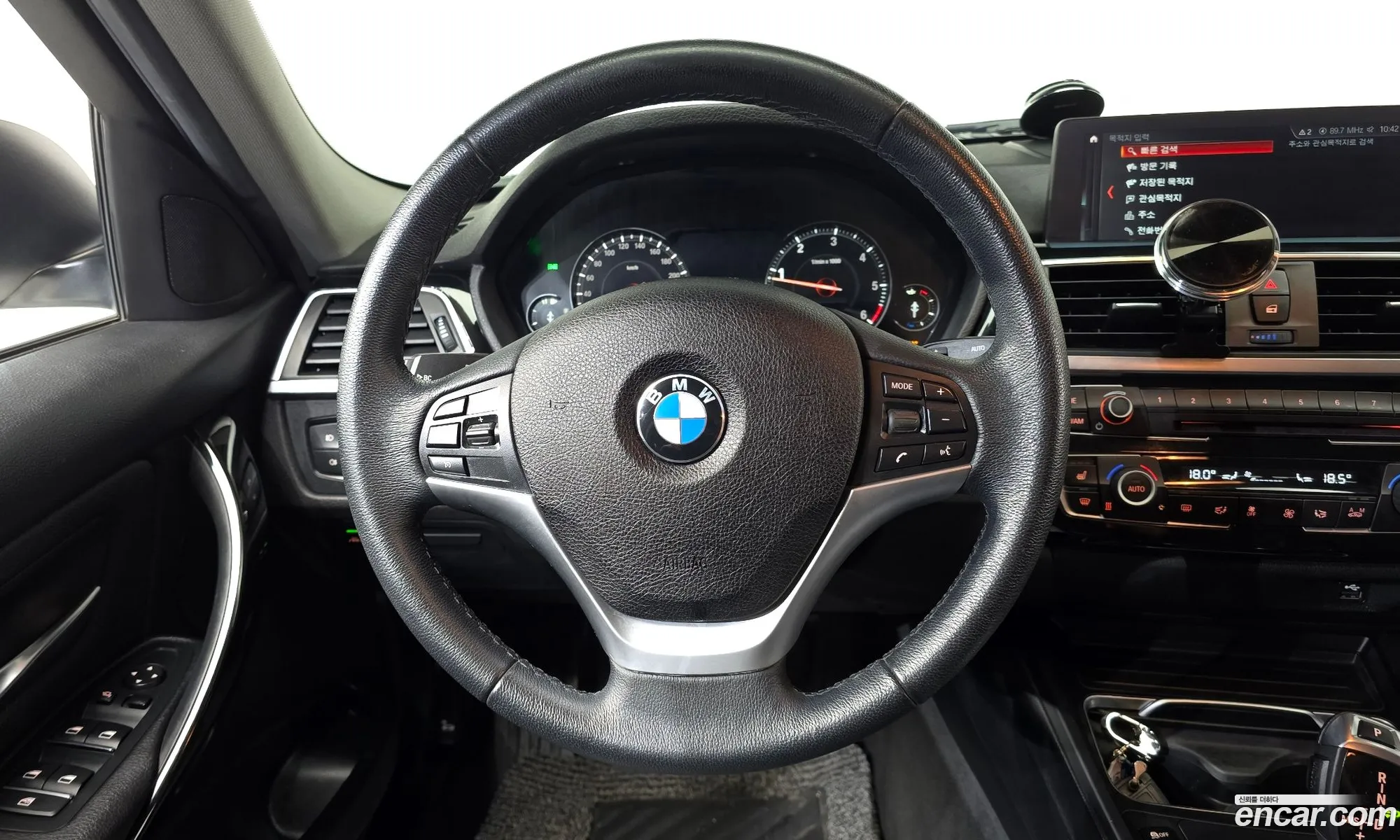 BMW 3 Series 2018 WBA8C5100JK737109 — 10