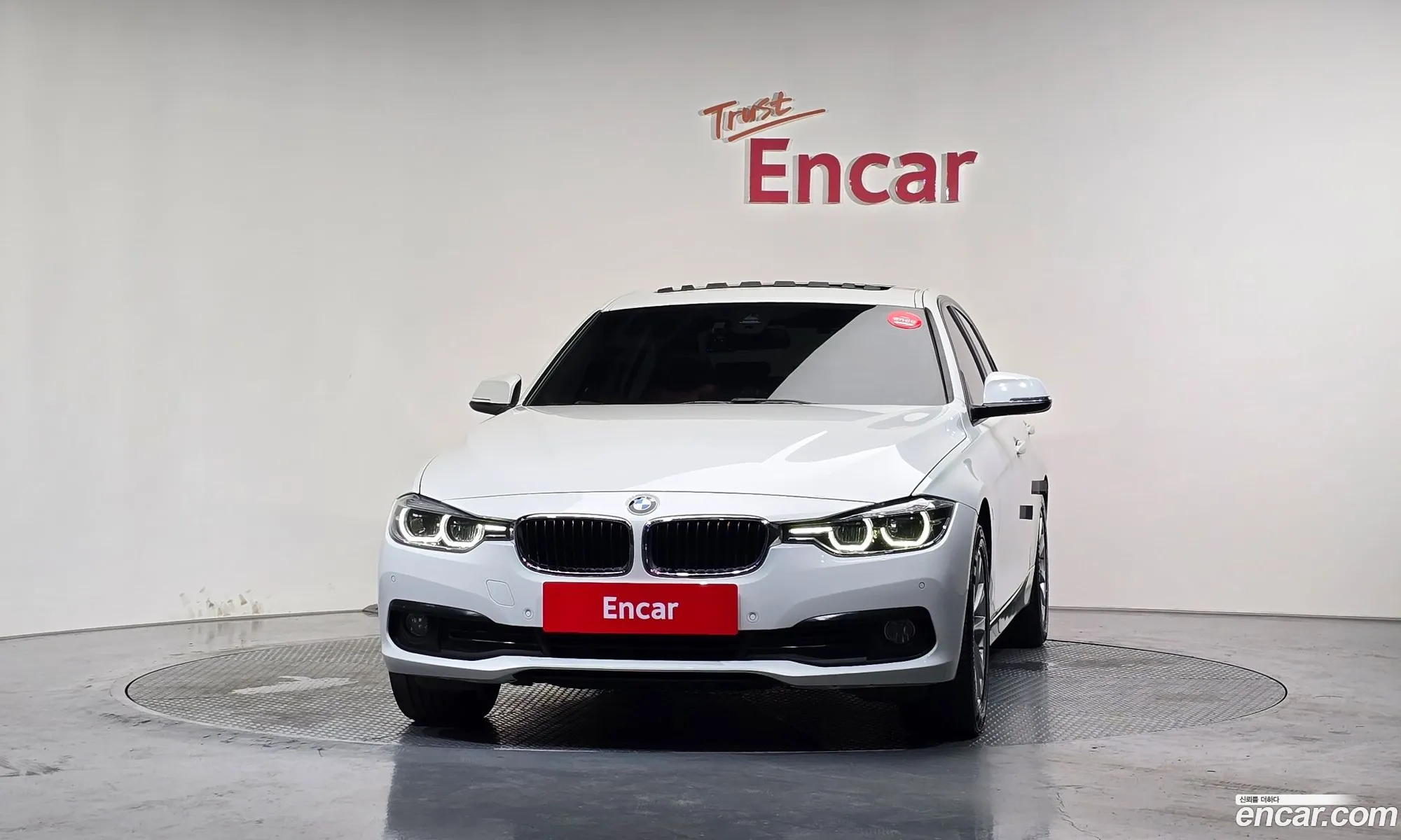 BMW 3 Series 2018 WBA8C5100JK737109 — 5