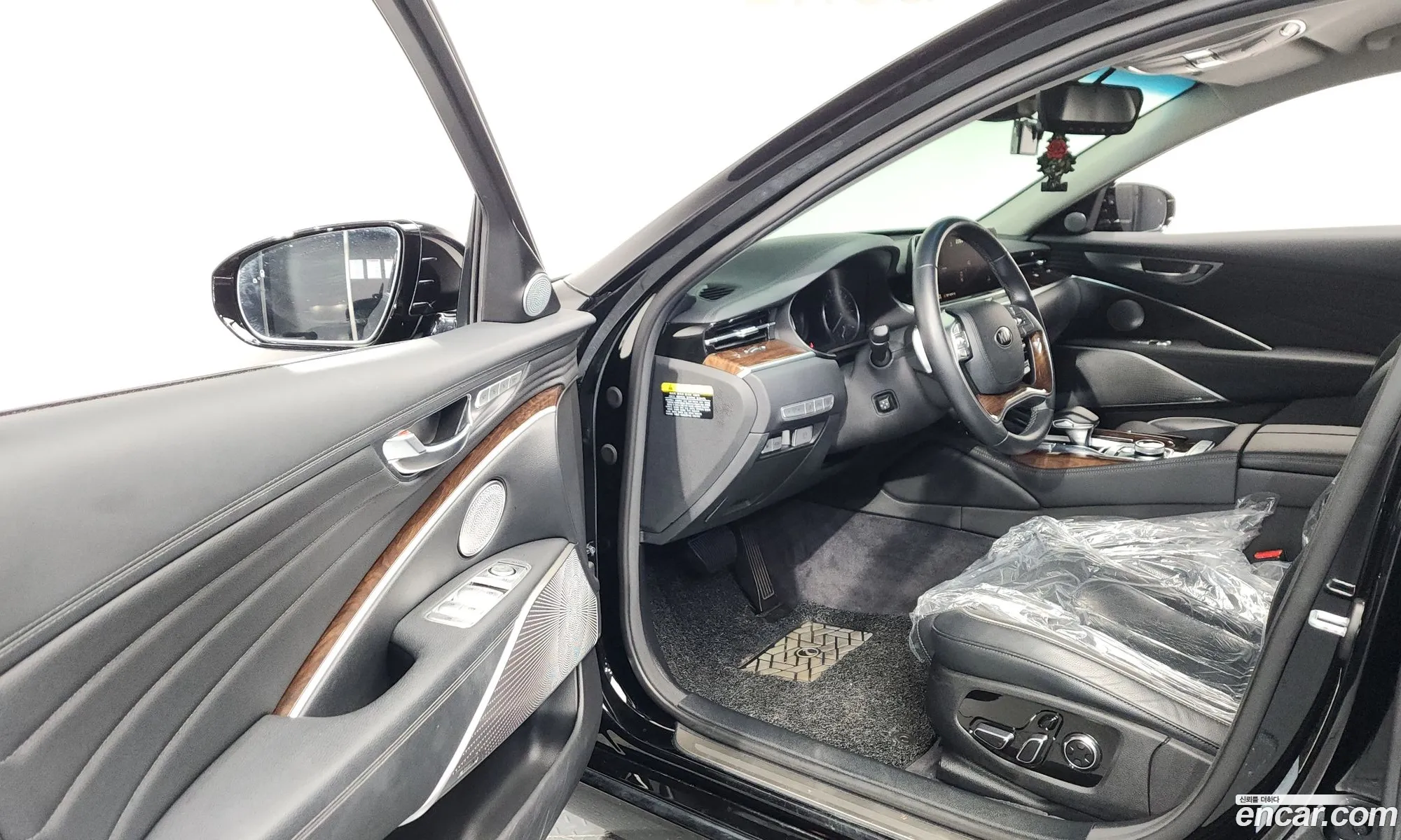 Kia The K9 2019 KNAS2418DLS019157 — 23