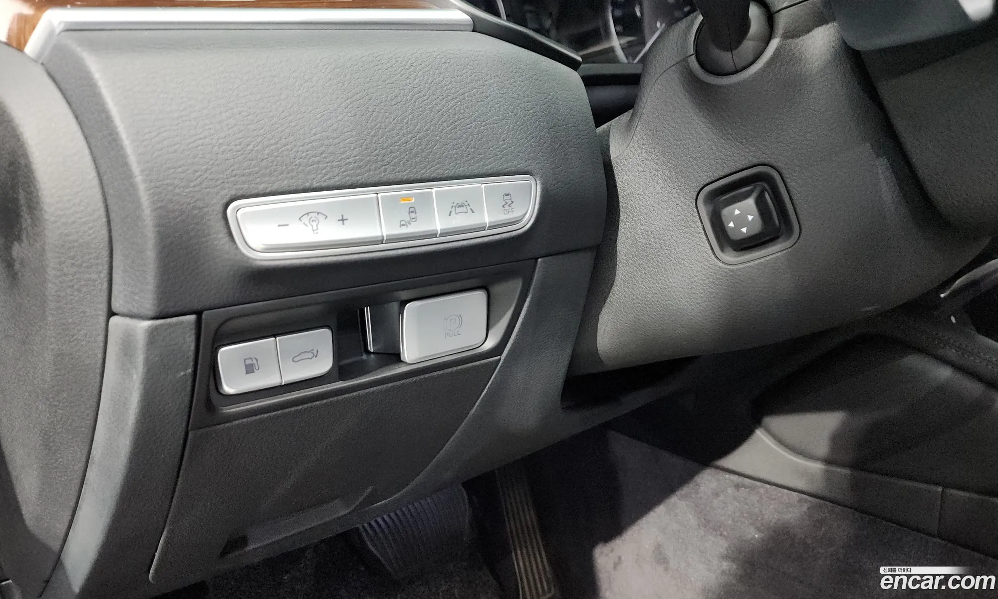 Kia The K9 2019 KNAS2418DLS019157 — 25