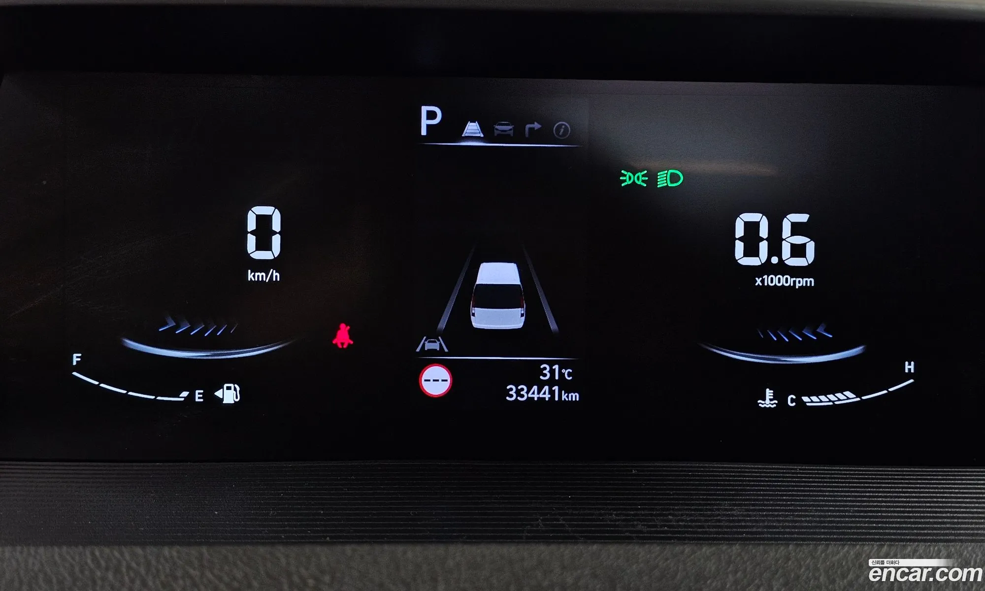 Hyundai Staria 2024 — 12