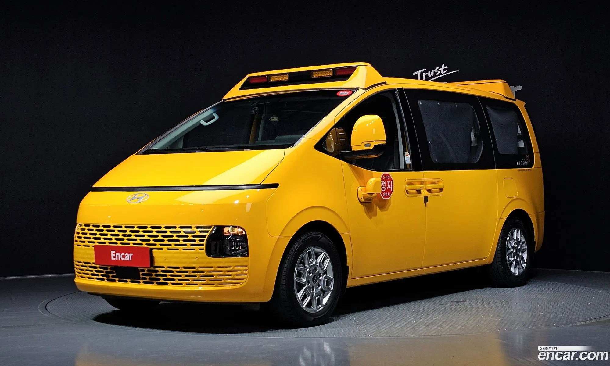 Hyundai Staria 2024 — 3