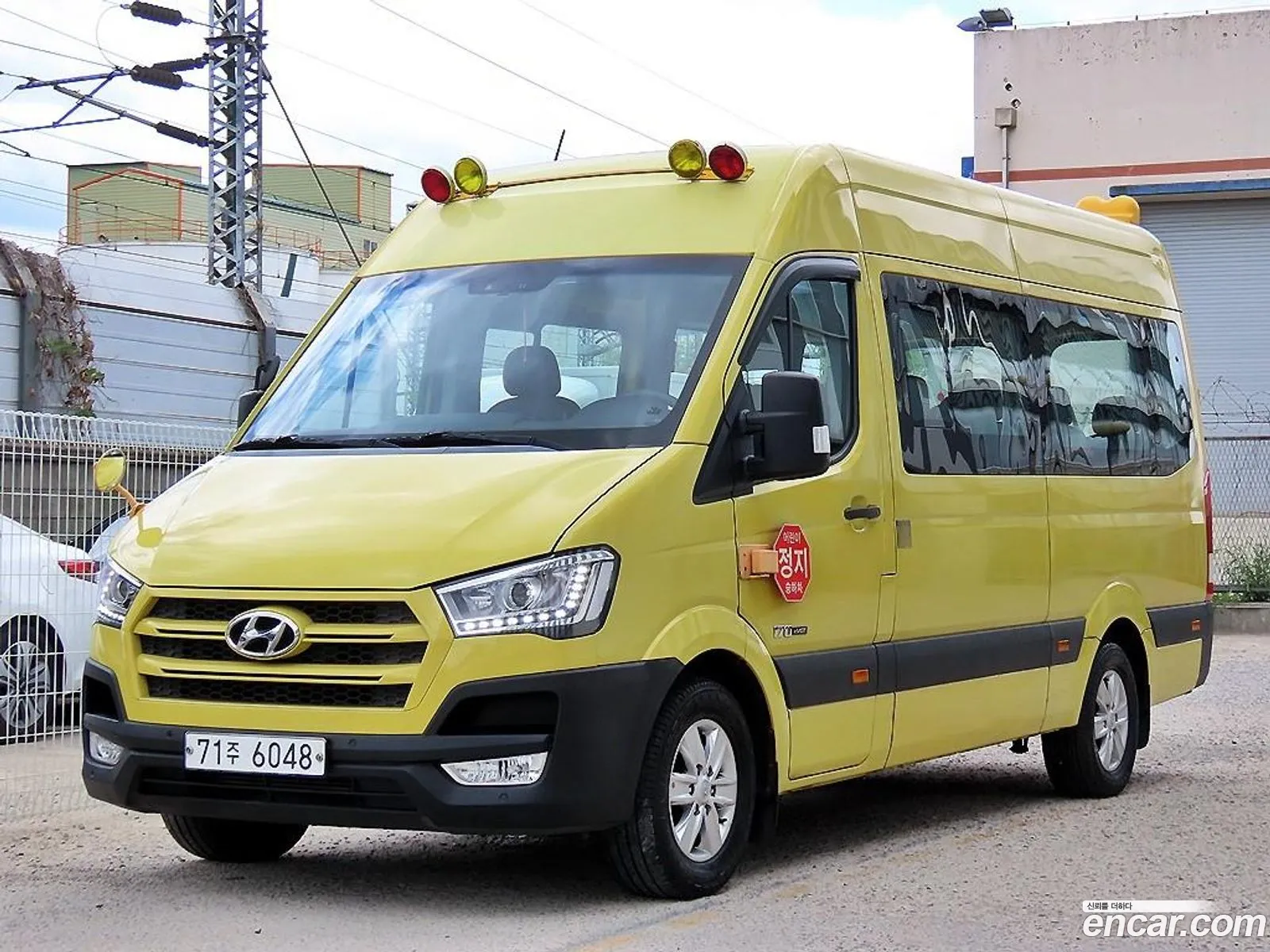 Hyundai Solati 2015 — 17