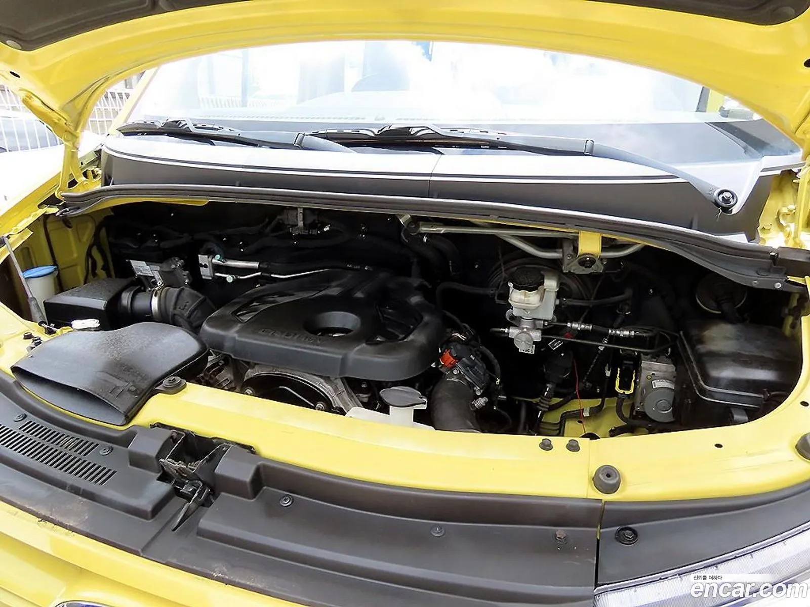 Hyundai Solati 2015 — 16